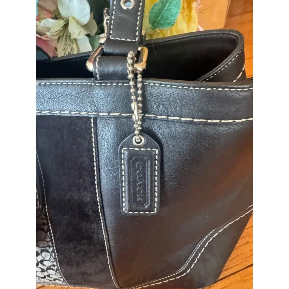 Auth COACH Daisy Signature C Tote F16559 black gray Jacquard Patent Tote (170